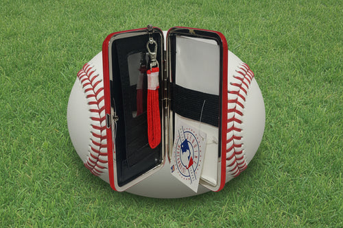 Cincinnati Reds Wristlet Wallet